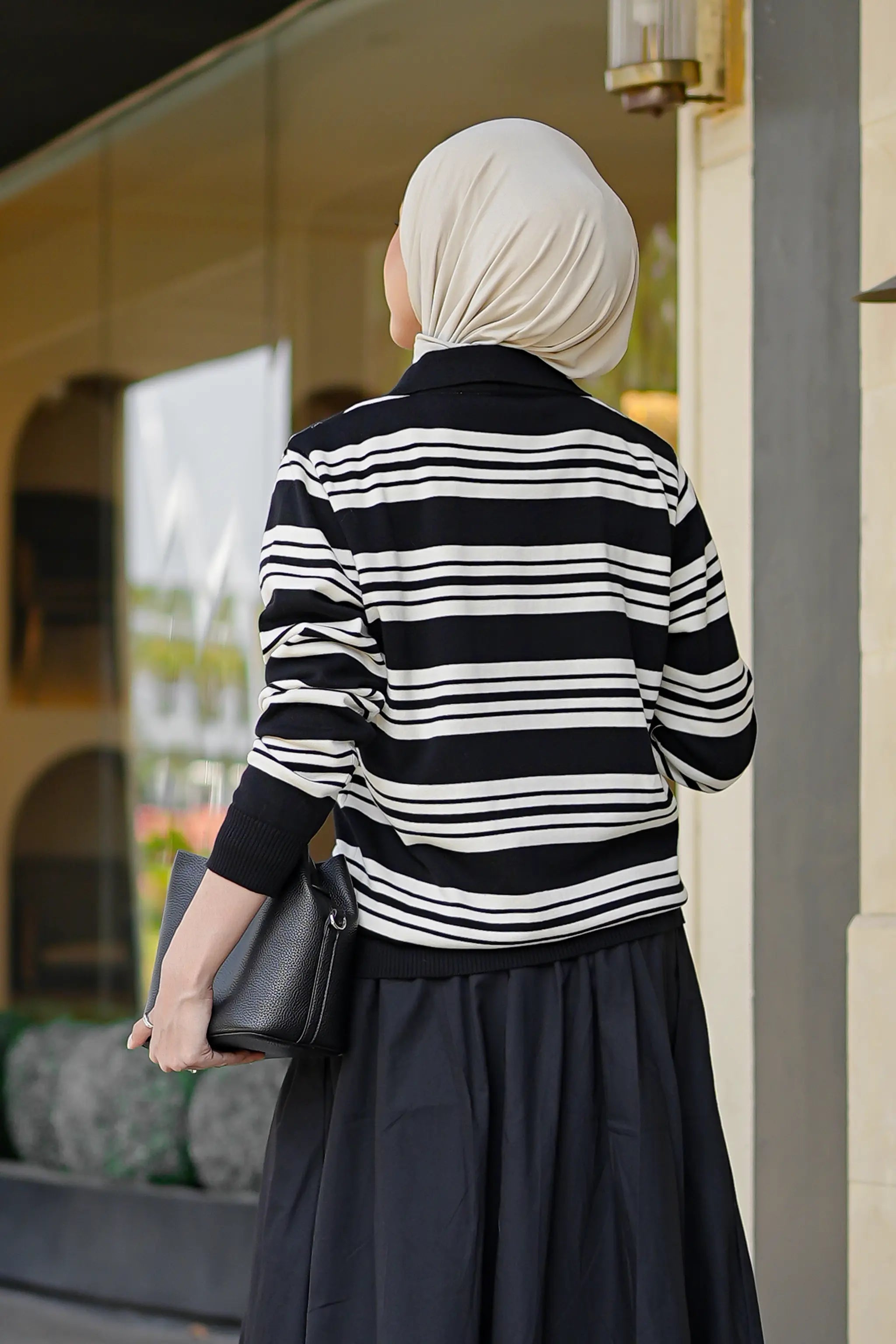 Avery Striped Sweatshirt in Black