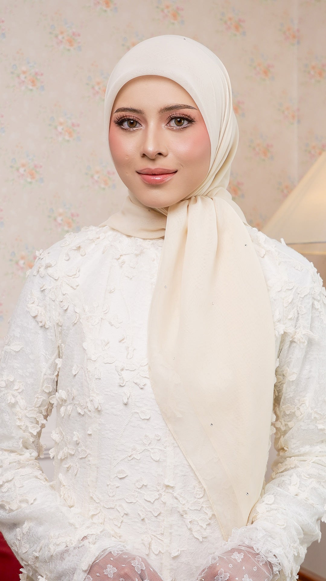 Sofia Bawal Swarovski in Milk Tea