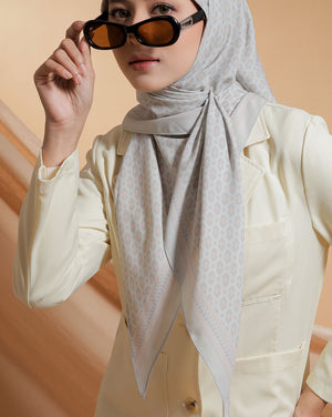 She Means Business - Report | Printed Chiffon Tri-Ezy