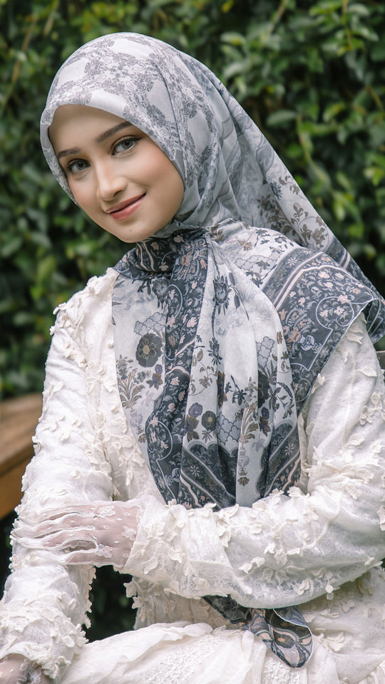 Written in Bloom - Quartz