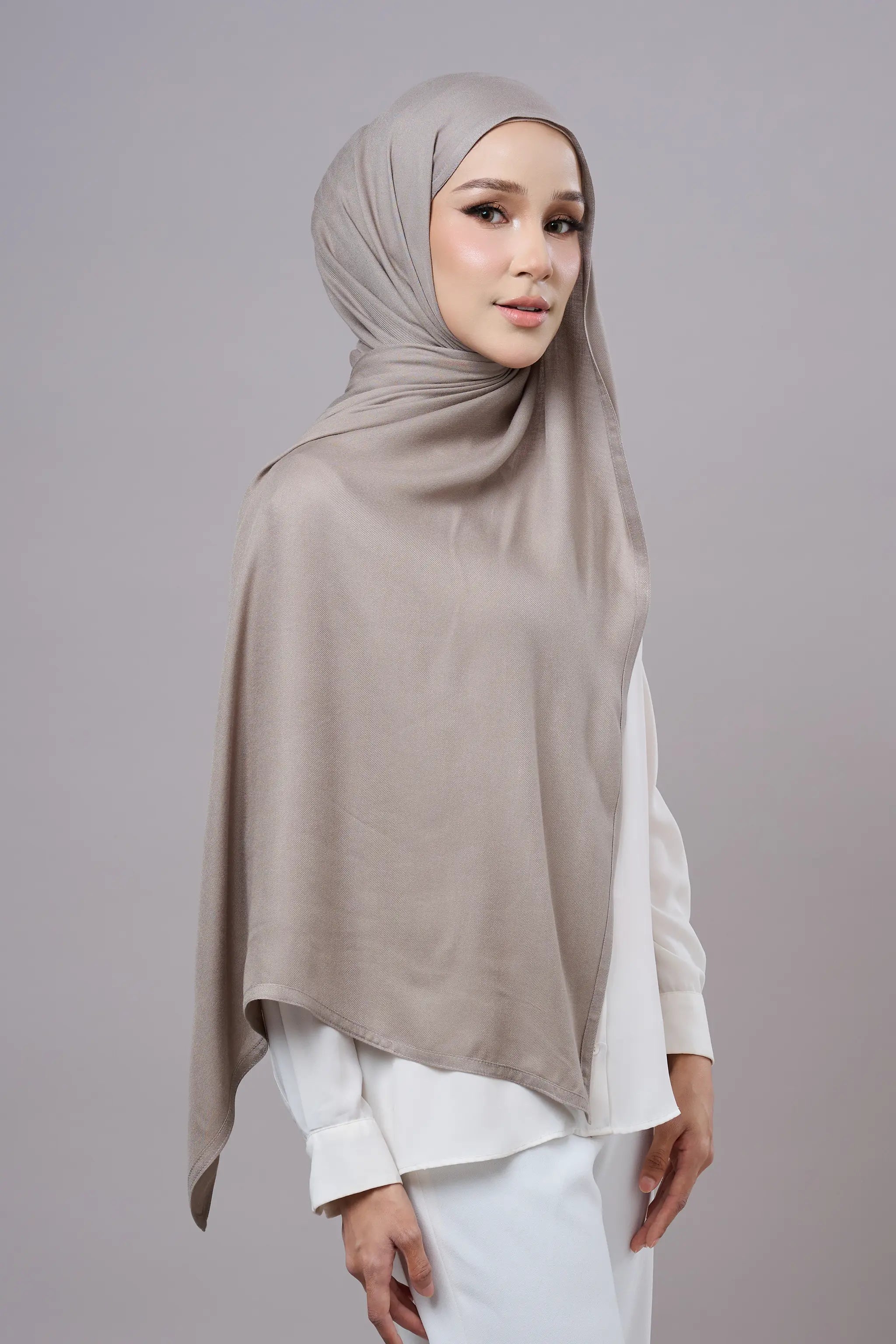 Baesic Modal Shawl in Gray