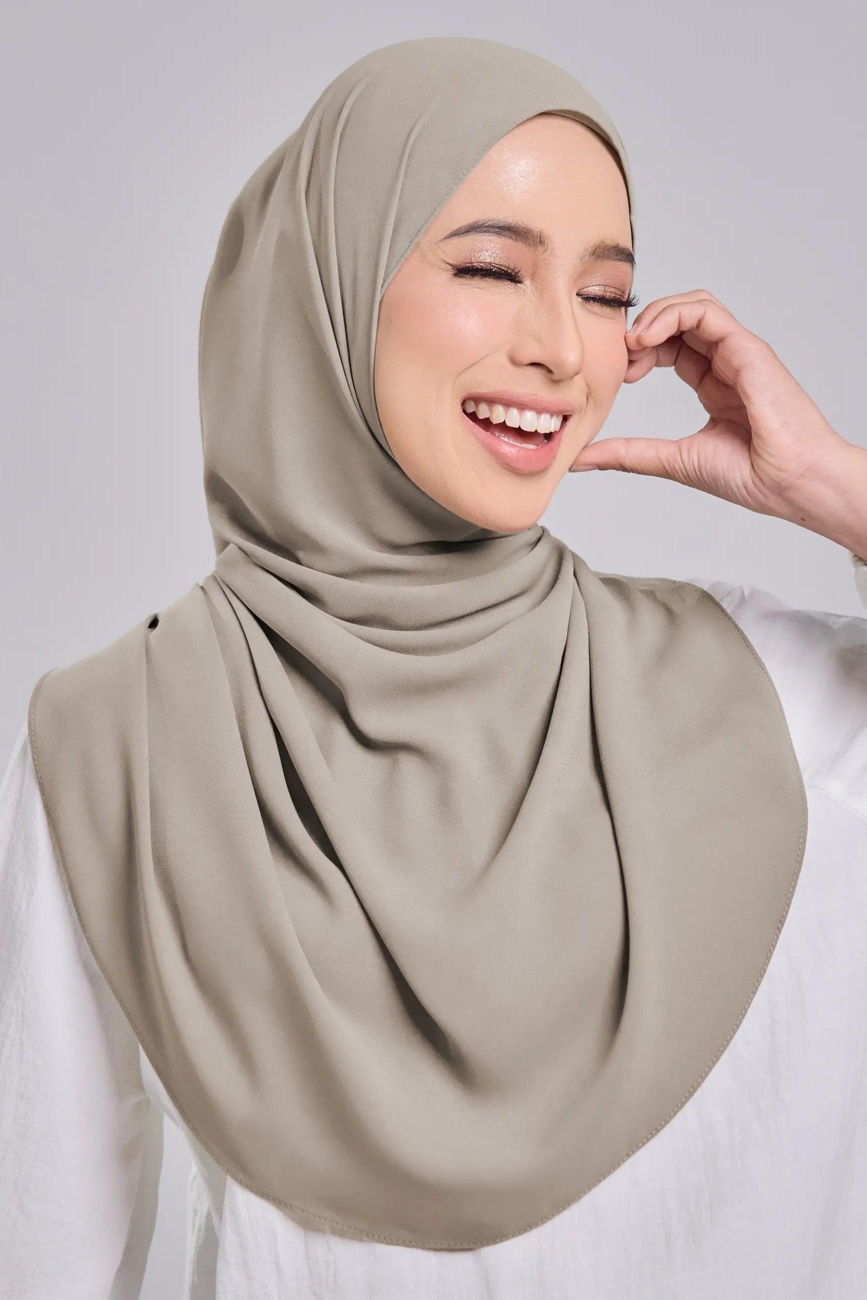 Baesic Premium Chiffon Shawl in Chestnut