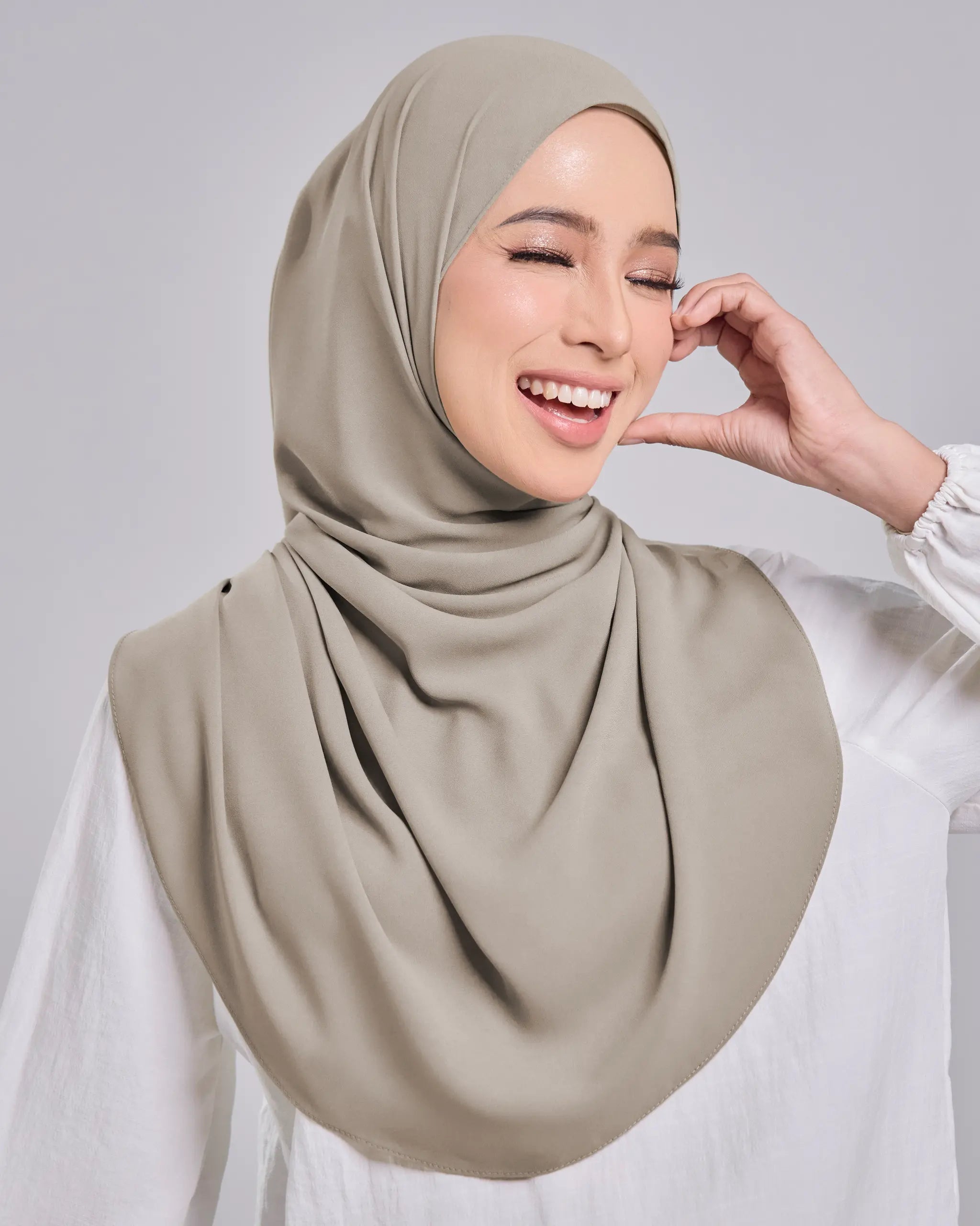 Baesic Premium Chiffon Shawl in Chestnut