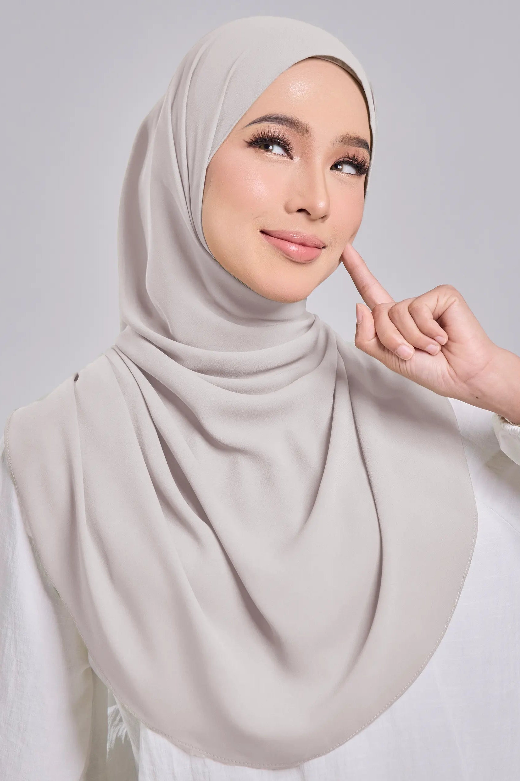 Baesic Premium Chiffon Shawl in Ivory