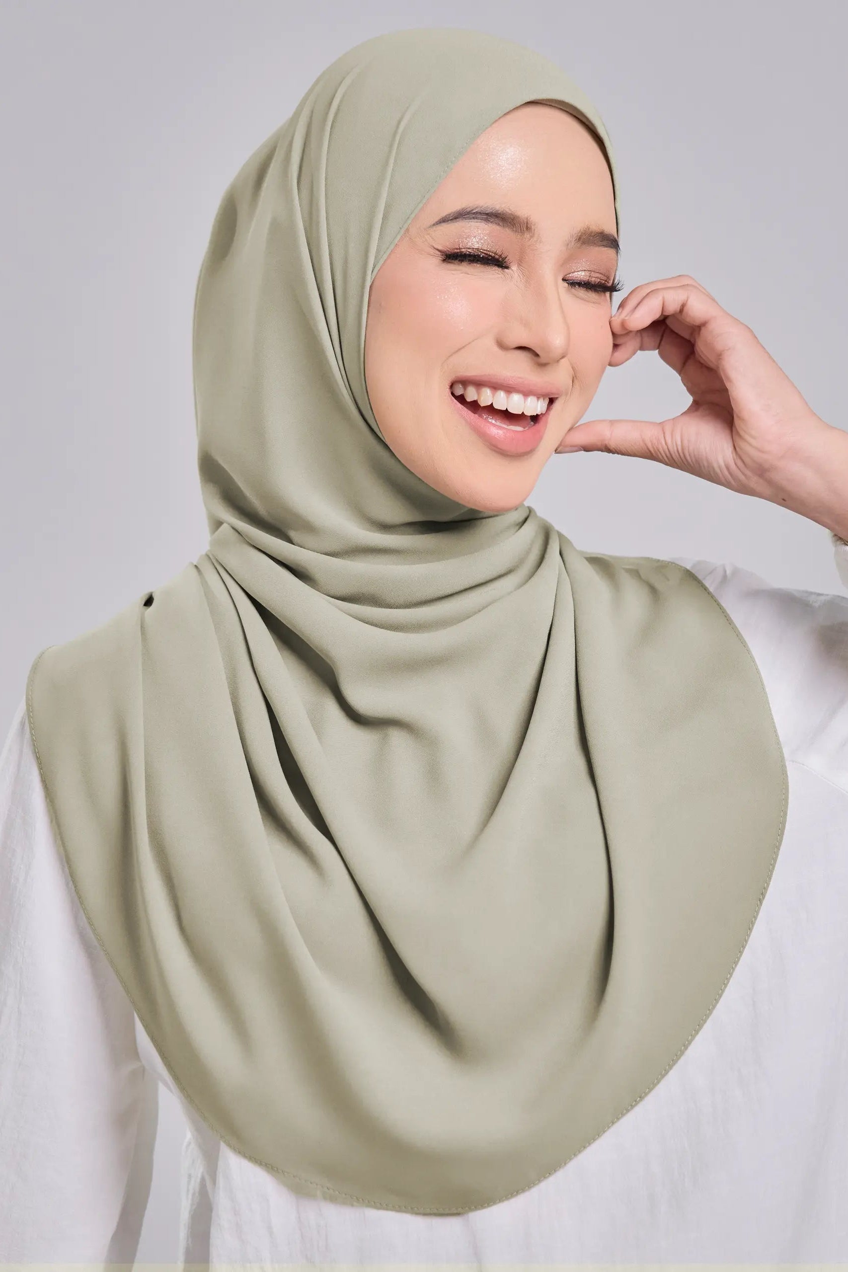 Baesic Premium Chiffon Shawl in Pistachio
