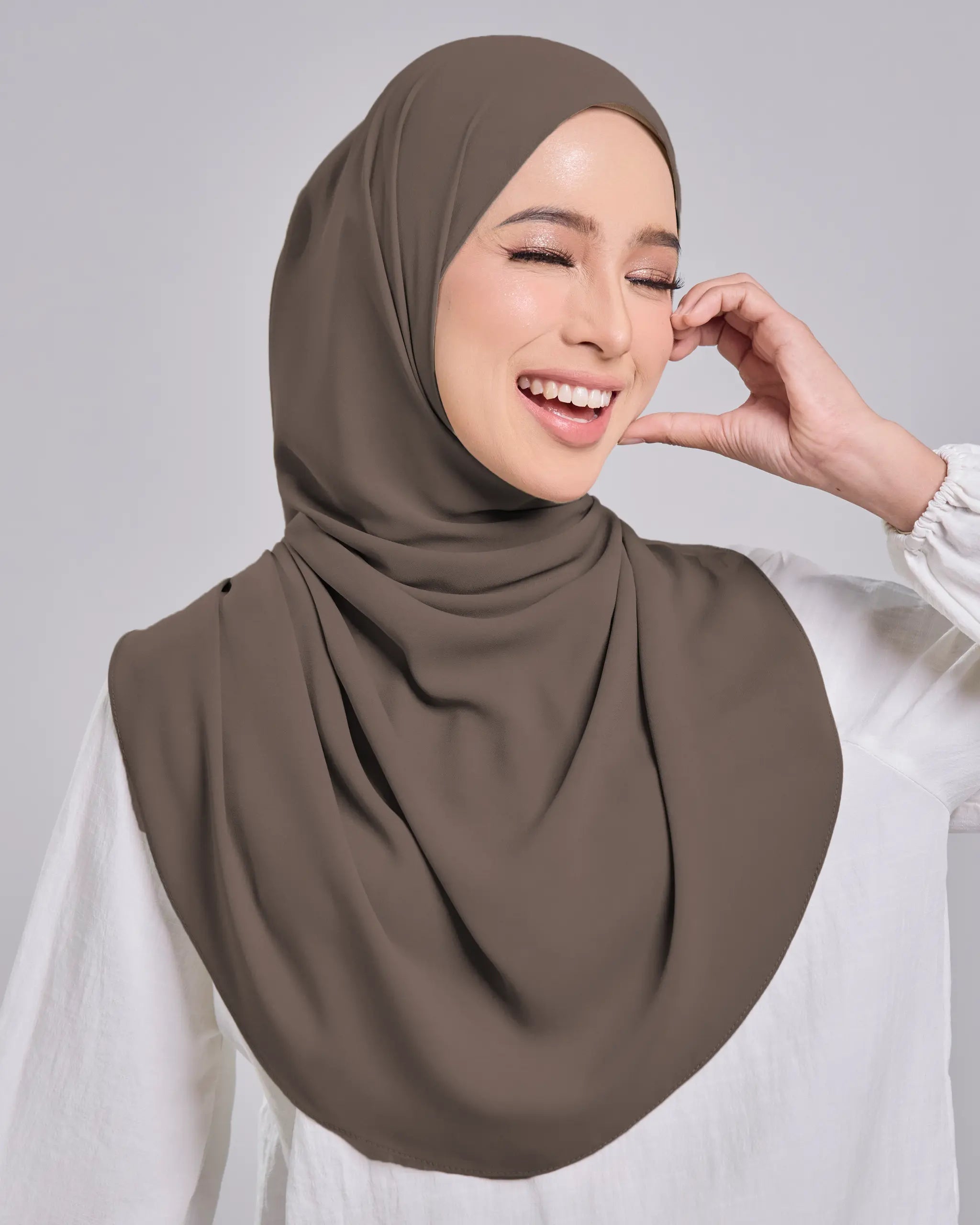 Baesic Premium Chiffon Shawl in Tiramisu