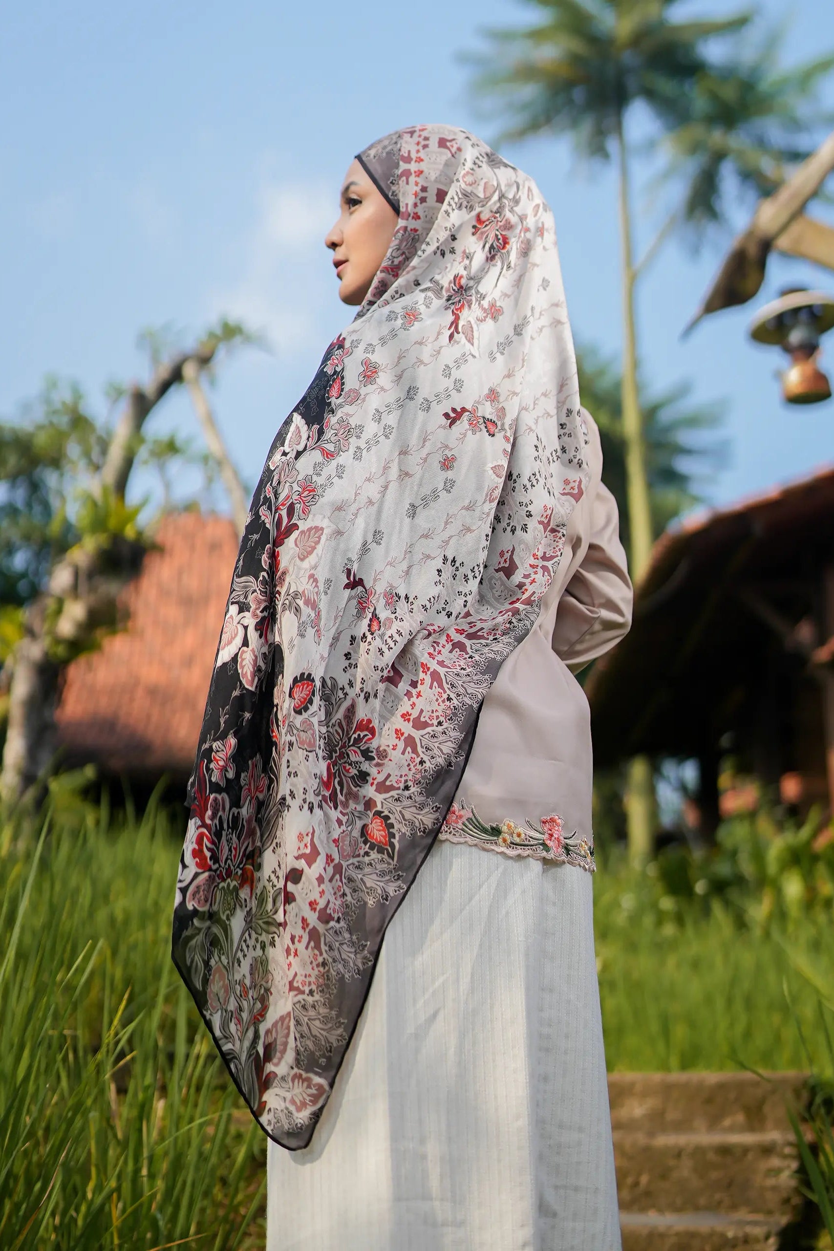 Warkah Kayangan in Mustika | Modal Shawl
