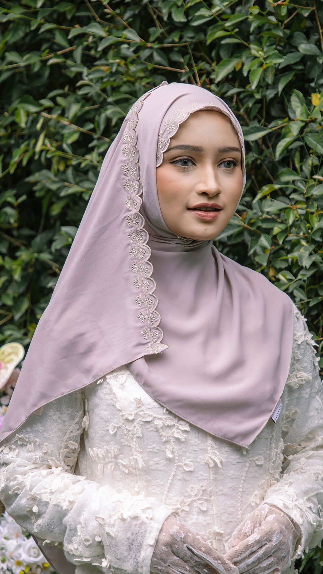 Baesic Sulam Melur Shawl in Biscuit Beige
