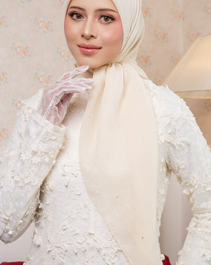 Sofia Bawal Swarovski in Milk Tea